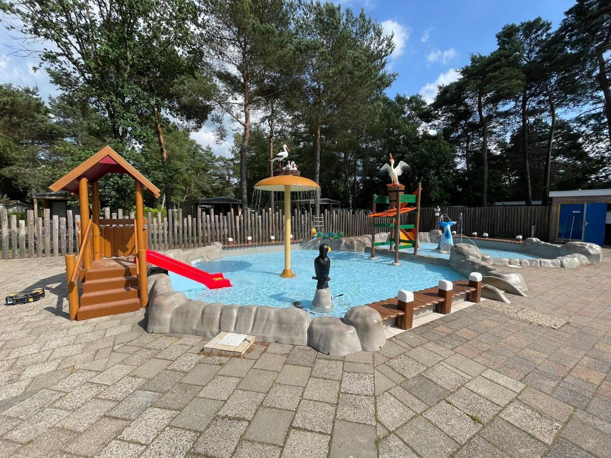 Vakantiepark Hertenhorst 비크버겐 외부 사진